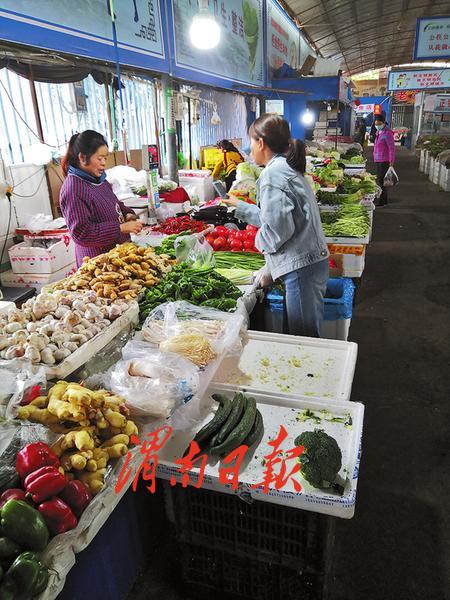 1 8月份渭南市消費(fèi)品市場(chǎng)運(yùn)行良好